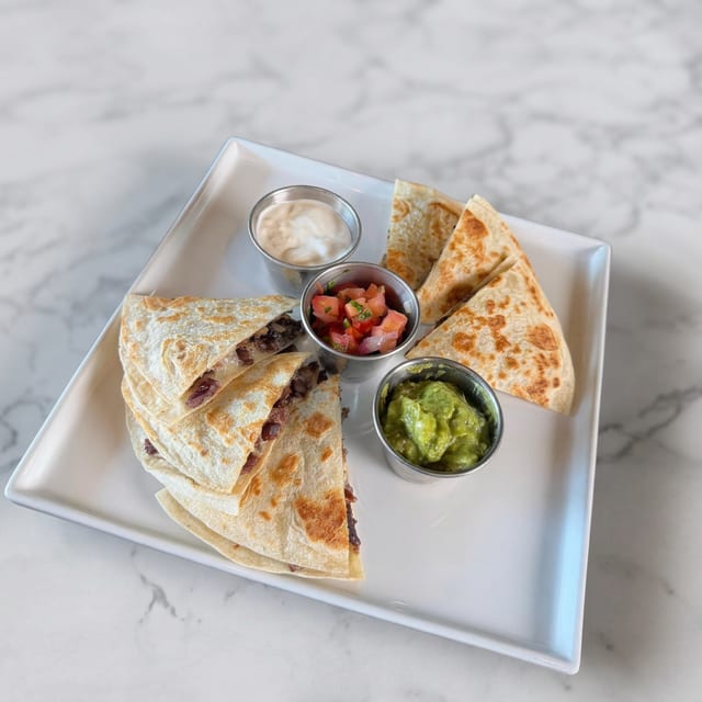 Quesadilla Con Todo.